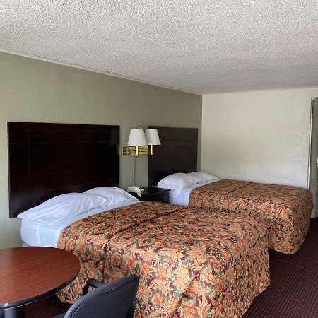 Red Carpet Inn Greensboro Exterior foto
