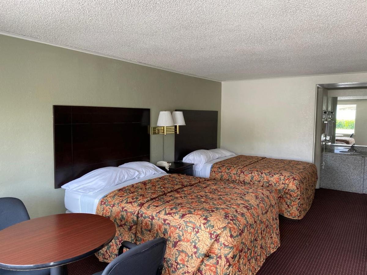 Red Carpet Inn Greensboro Exterior foto